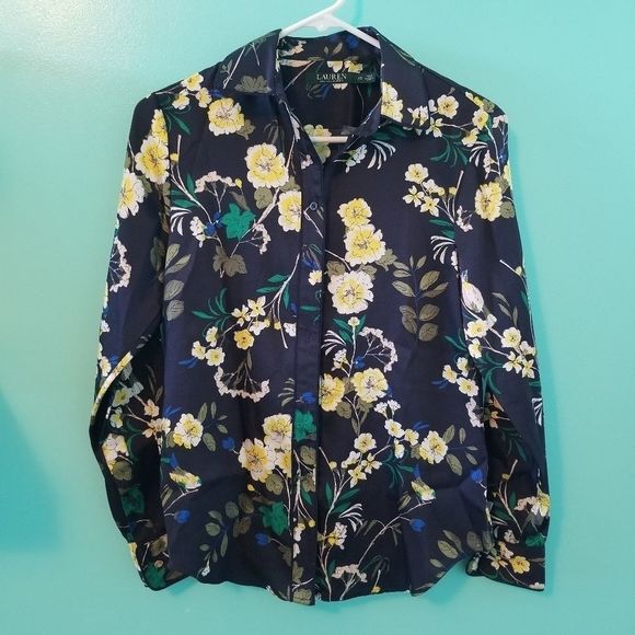 Lauren Ralph Fanella Floral Collar Button-Down Top - Picture 3 of 6